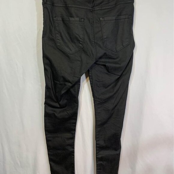 𝅺WOMAN’S moto pants. Lyocell fabric. Stretch. Zipper ankle. Size 31. Black. - Picture 7 of 10